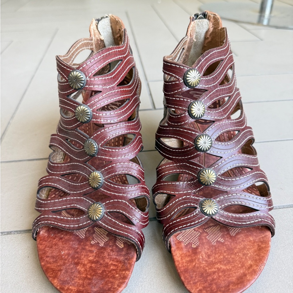 Elegant Maroon Strappy Sandals